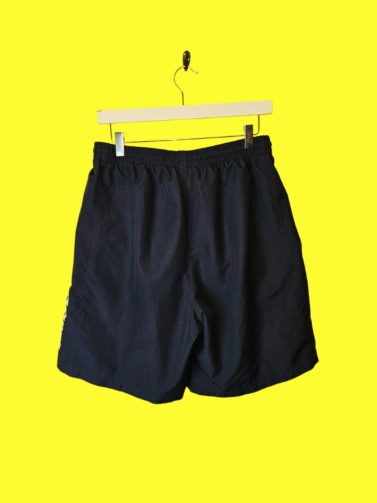 90'S Umbro Navy Shorts (M)