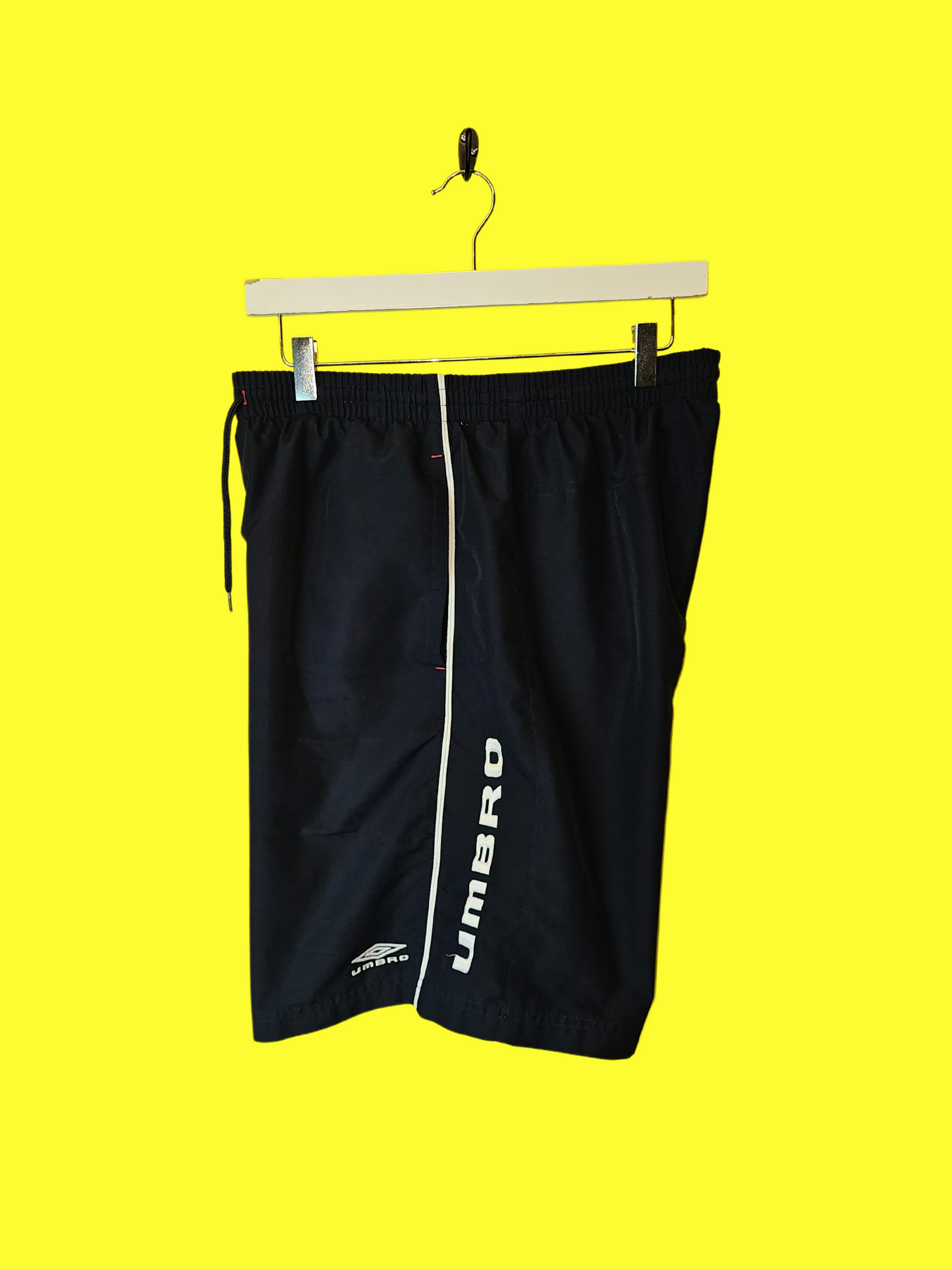 90'S Umbro Navy Shorts (M)