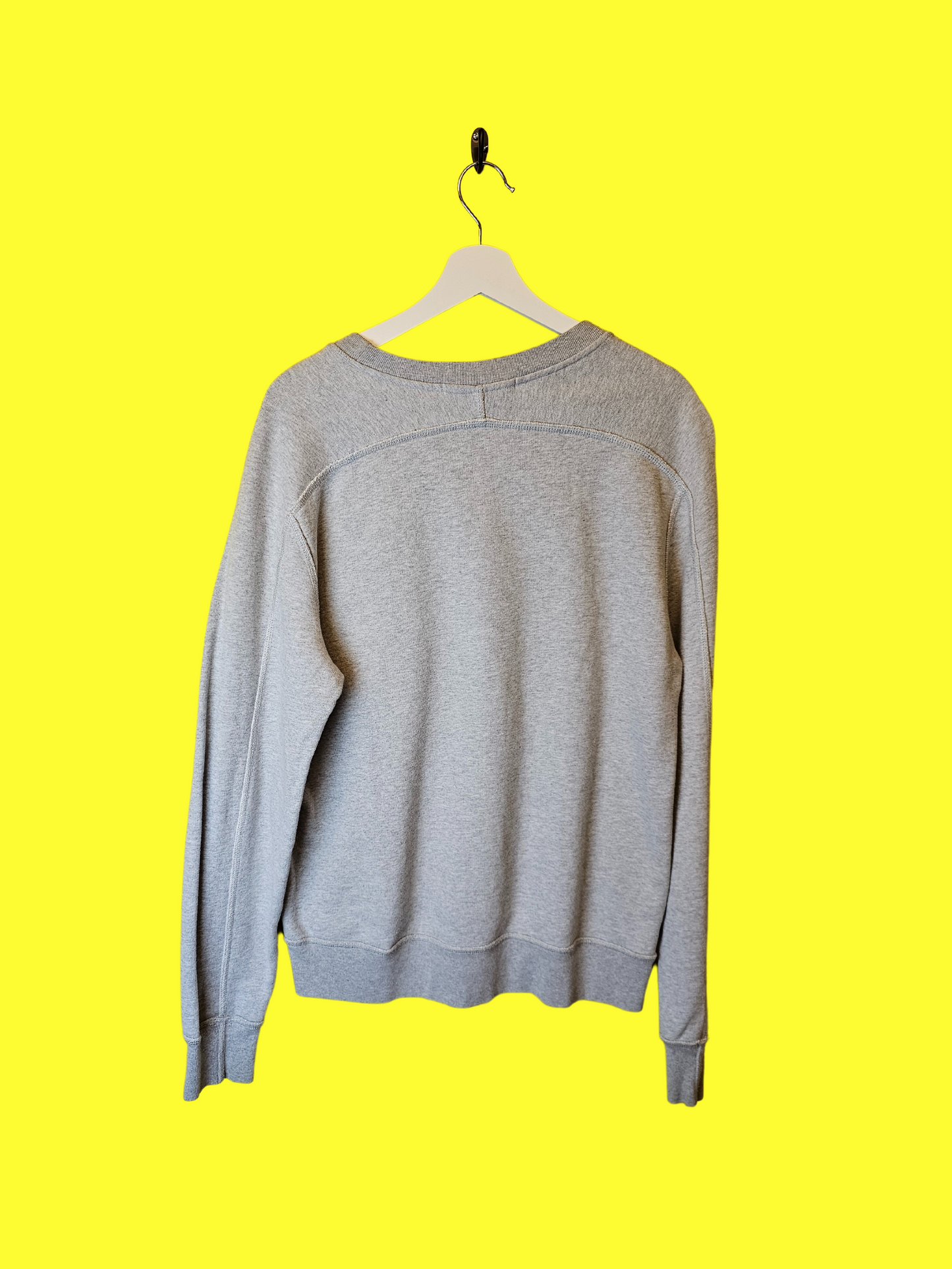 Levis Engineered Graphic Sweater (M)